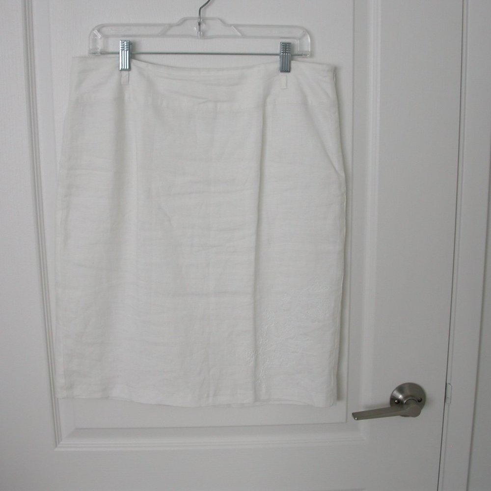 Embroidered White Linen Skirt